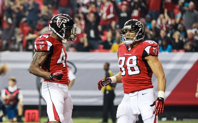 atlanta falcons retired jerseys