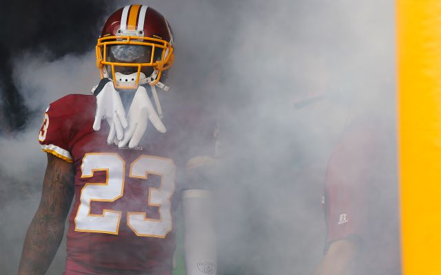 DeAngelo Hall of Washington Redskins suffers toe injury against