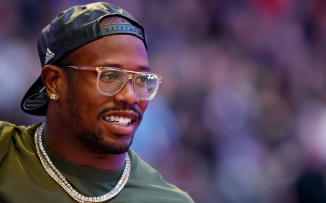 Ain't Nobody Trying to Spend All Their Money on the Wrong Things.”: NFL  Hall of Famer Debunks von Miller's Inability to Sign With the Dallas Cowboys  for $50 Million Less - EssentiallySports