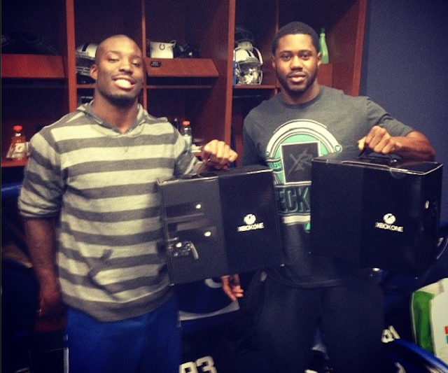 Vontae Davis and Darrius Heyward-Bey pose with their XBox Ones. (Instagram)