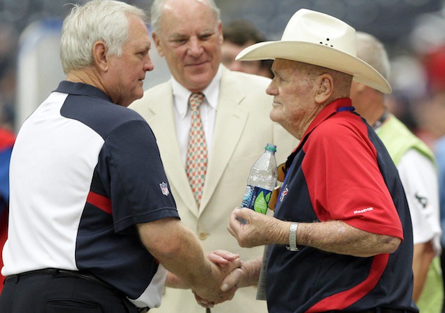 Texans DC Wade Phillips will coach on Sunday after losing his father ...