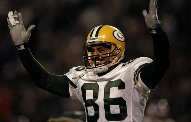 Antonio Freeman, seen here in 1997, was a Green Bay hero in 2000. (Getty Images)