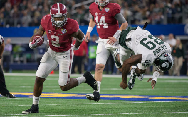 Watch College Footballs 2016 National Championship Start