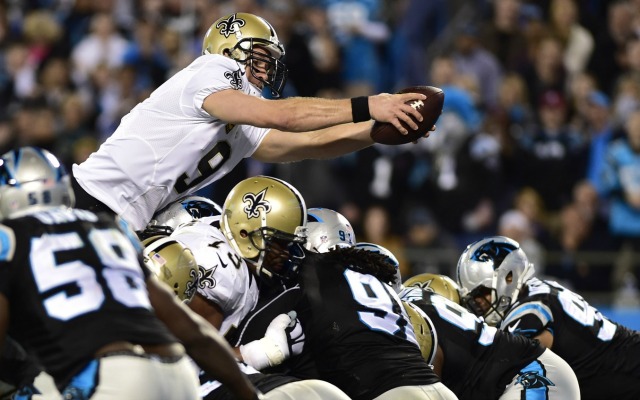 Drew Brees stretches for the touchdown Thursday night. (USATSI)