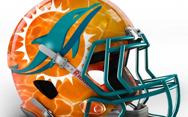 Designer Creates Absolutely Incredible Helmet Concepts For Every NFL Team  (PICS)