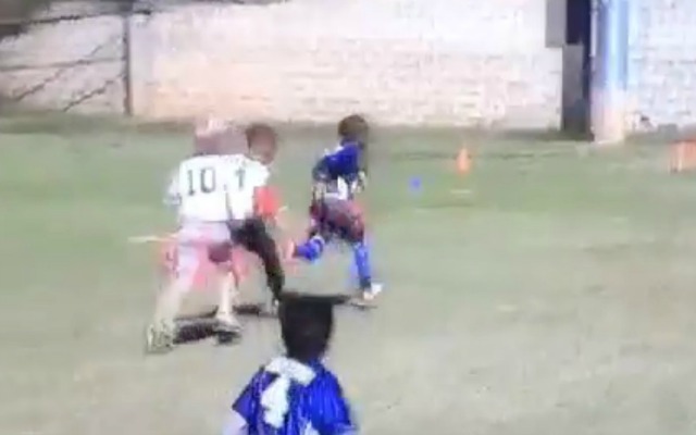 Devin Hester's 6-year-old son, Dray, is going viral after flashing