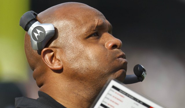 Hue Jackson says Al Davis offered him Raiders GM job in 2009