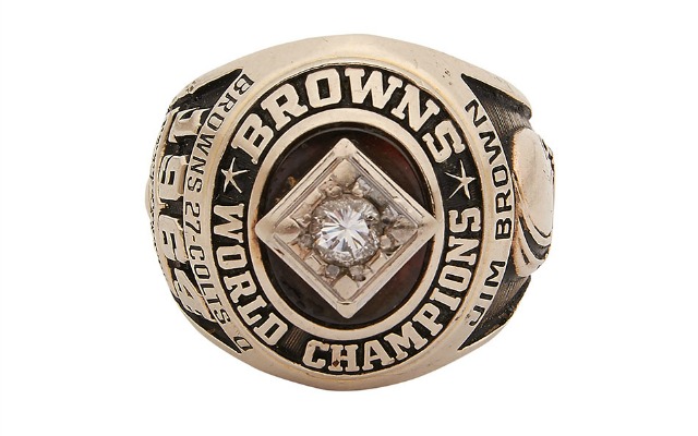 Jim Brown says 1964 NFL title ring up for auction was stolen from