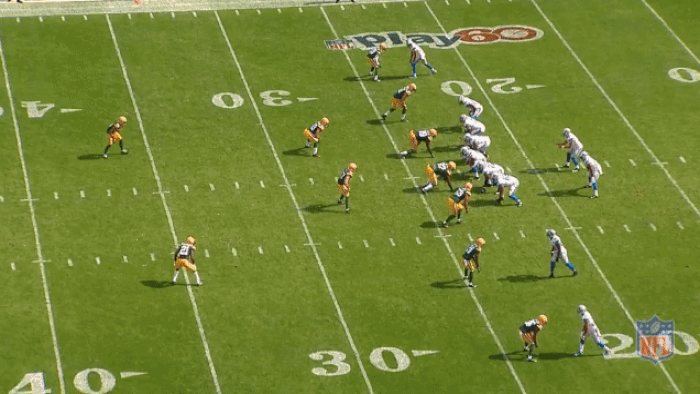 Detroit Lions' sack Eli Manning in the endzone (GIF)