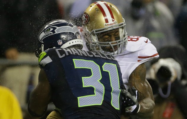 kam-chancellor-vernon-davis-122802012.jpg