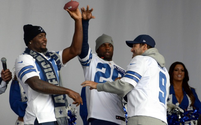 PS4 gift grab no fluke; Dallas Cowboys' RB DeMarco Murray calls Dez Bryant  'most caring, giving guy on the team'