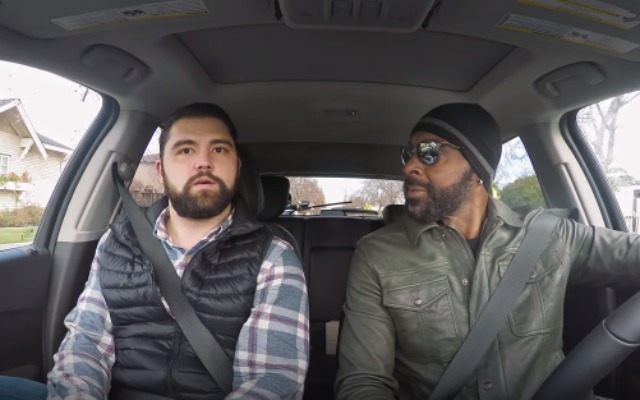 NFL's Jerry Rice goes undercover as a Lyft driver before Super