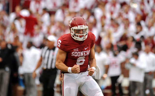 Oklahoma players celebrated by fake-punching Joe Mixon