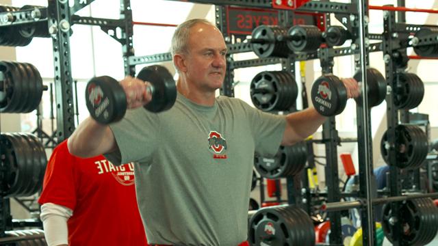 Featured Stories: The Extra Mile: Powerlifting Club - VMI News