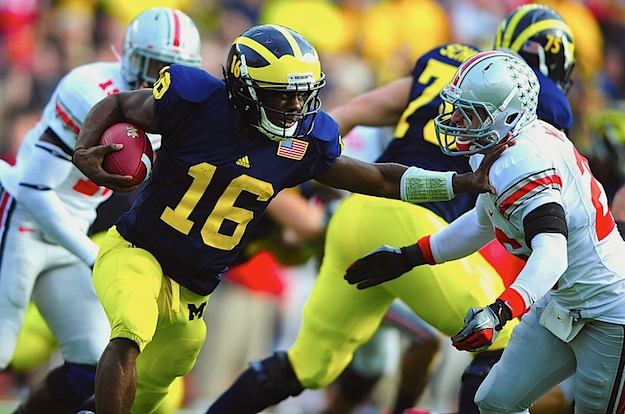 Michigan football hires Denard Robinson for off-field role