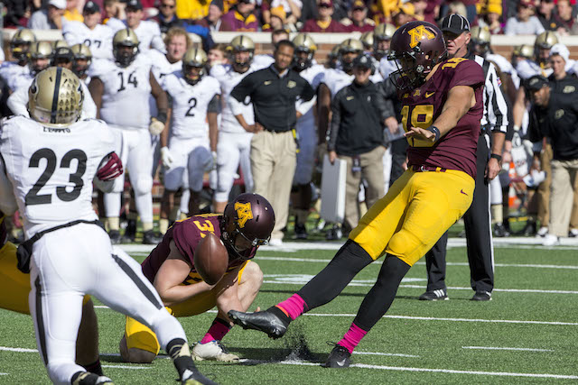 Photo: Minnesota's specialists lead a rough life - CBSSports.com