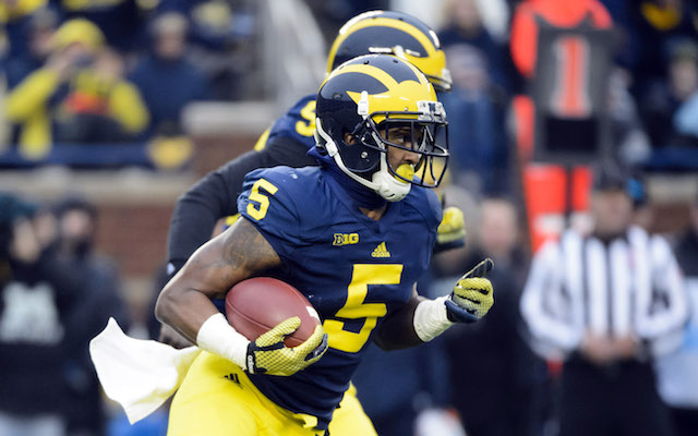 Michigan running back Justice Hayes to transfer - CBSSports.com