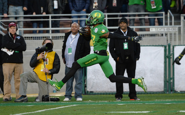 Ohio State vs. Oregon: Ducks receiver Darren Carrington suspended