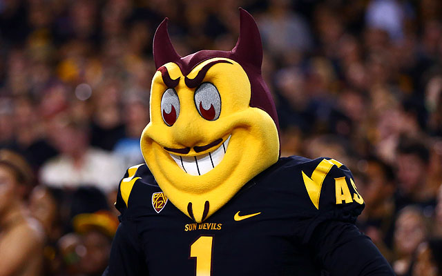 Top 5 Creepiest NFL Mascots - CBS Minnesota