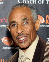 Eddie Robinson Jr. dies at 70 