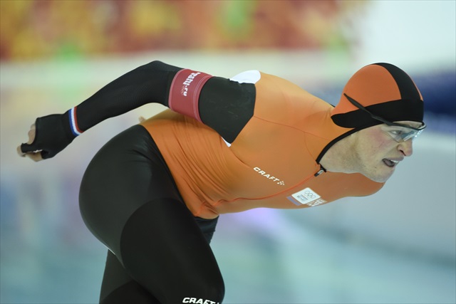 vasthoudend voeden focus Dutch delight: Sven Kramer leads sweep of speed skating 5000m -  CBSSports.com