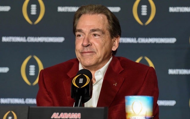 Nick Saban, still not a great chipper. (USATSI)