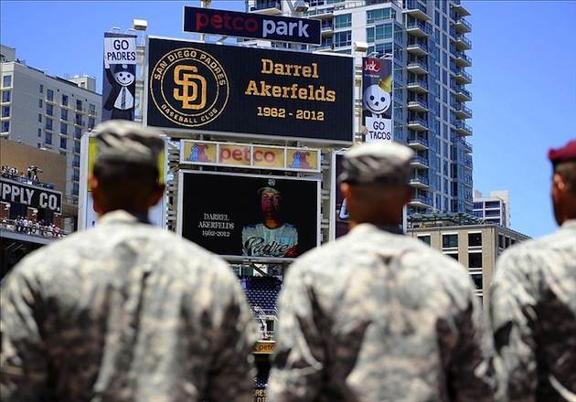 Padres bullpen coach Darrel Akerfelds dies of cancer - The San Diego  Union-Tribune