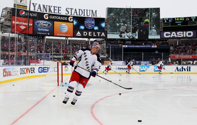 NHL begins setting up hockey rink at Yankee Stadium
