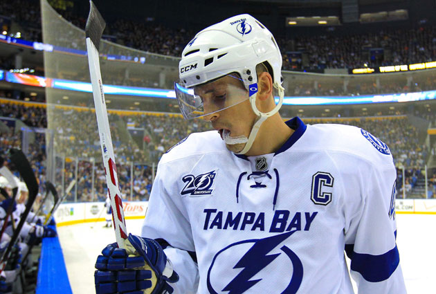 Vincent Lecavalier Signed Tampa Bay Lightning Bolts Jersey