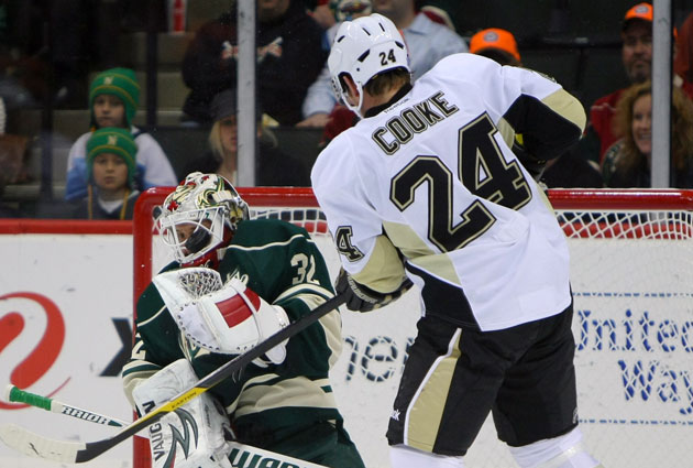 Matt Cooke has always worn No. 24, but it has special meaning in Minnesota. (USATSI)