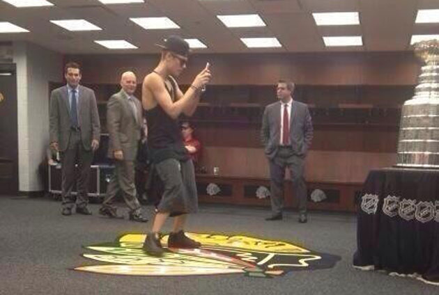 Justin Bieber turns photog and takes a picture of the Cup. (Tumblr)
