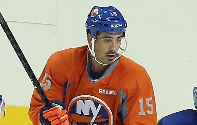 NY Islanders Cal Clutterbuck returns to practice