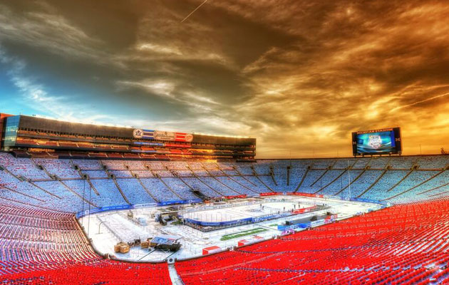 The scene at Michigan Stadium leading up to the Classic. (@PR_NHL)