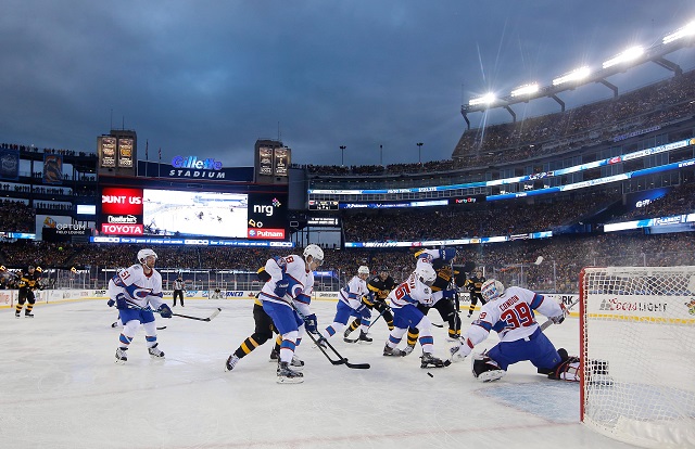 2016 Winter Classic: Canadiens' Mike Condon stars to beat Bruins - Sports  Illustrated