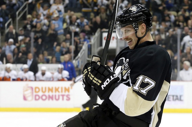 NHL draft: Penguins trade right winger Beau Bennett, pick up