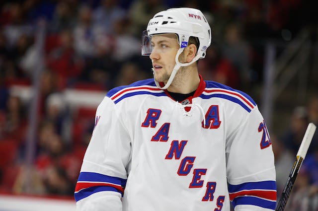 Derek Stepan agrees to contract with Rangers - Newsday