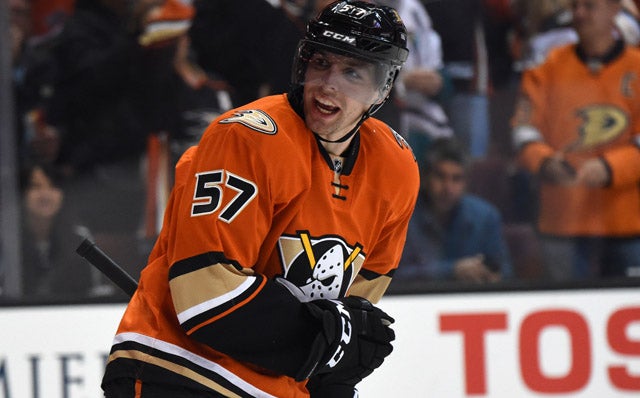 David Perron is out 4-6 weeks with a separated shoulder. (USATSI)