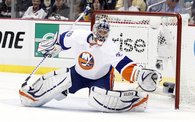 New York Islanders bring back Evgeni Nabokov for another season