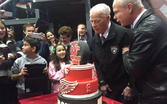 The Detroit Red Wings honored Gordie Howe on Monday night. (Detroit Red Wings)