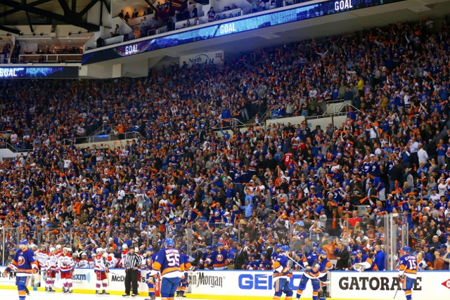 Islanders fans briefly took over Billy Joel's last concert at the Coliseum. (USATSI)