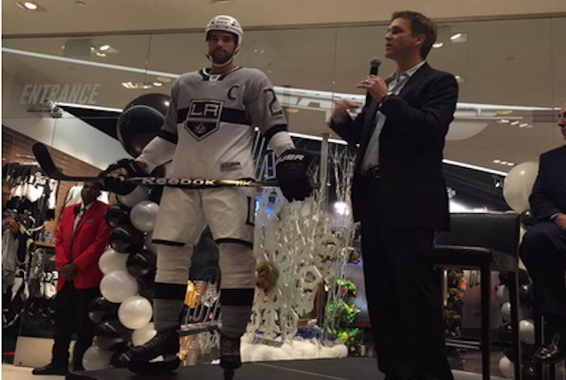 Kings unveil new Stadium Series jerseybut about those pants