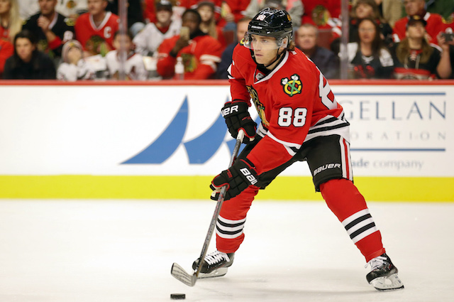 Patrick Kane, Alex Ovechkin among 6 to don lighter gear