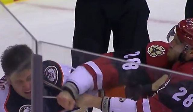 Nick Ritchie's (left) first NHL fight was a doozy. (FS Arizona)