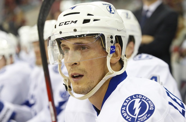 Thoughts of the Stanley Cup come to Vinny Lecavalier after trade