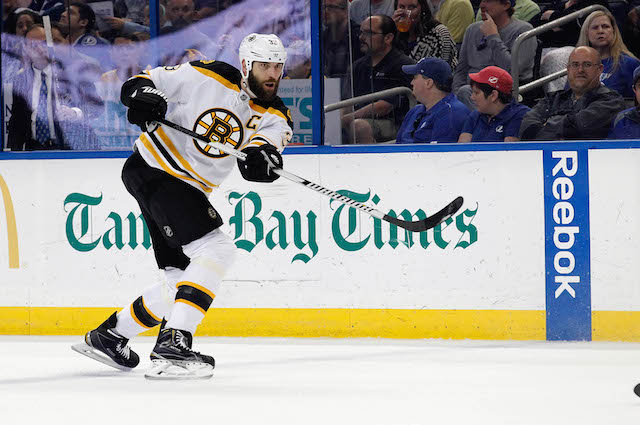 Boston Bruins defenseman Zdeno Chara had to leave Thursday's game with an upper body injury. (USATSI)