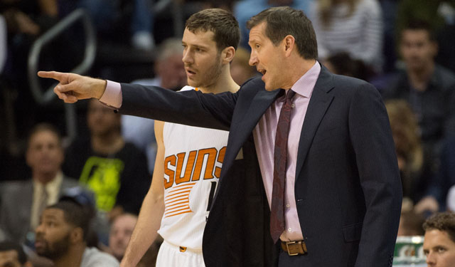 Jeff Hornacek is probably point at the Suns' players better than Dragic. (USATSI)