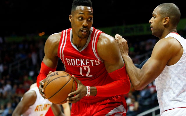 Dwight Howard likes to post up.  (USATSI)