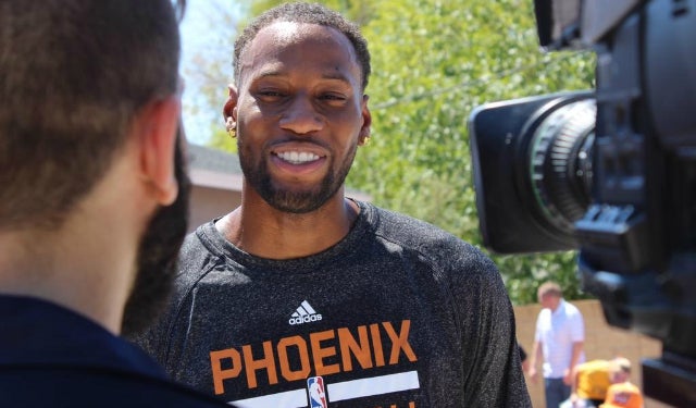 Sonny Weems is getting settled in Phoenix. (@Espo)