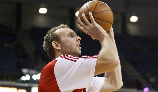 Spurs promote Sean Marks from assistant coach to assistant GM 
