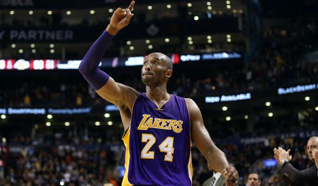 World Peace says fans 'horny' for Kobe glimpse, and he's not far off ...